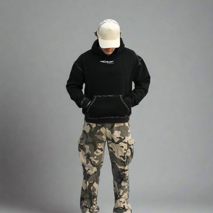 "CONTRAST" HOODIE - BLACK